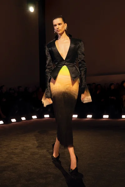 Look 24